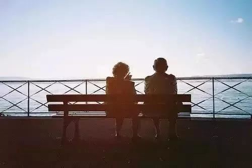 闹分手闹离婚?挽回感情重在技巧与方法