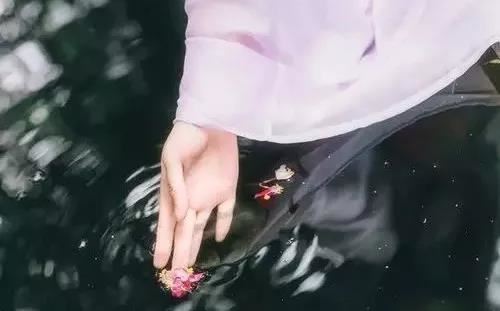 00年出生的龙是什么命